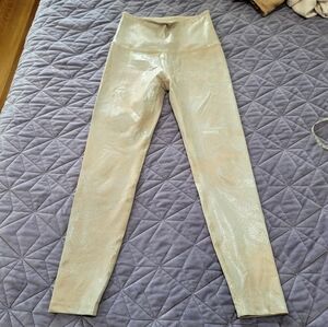Beyond Yoga softshine leggings size small